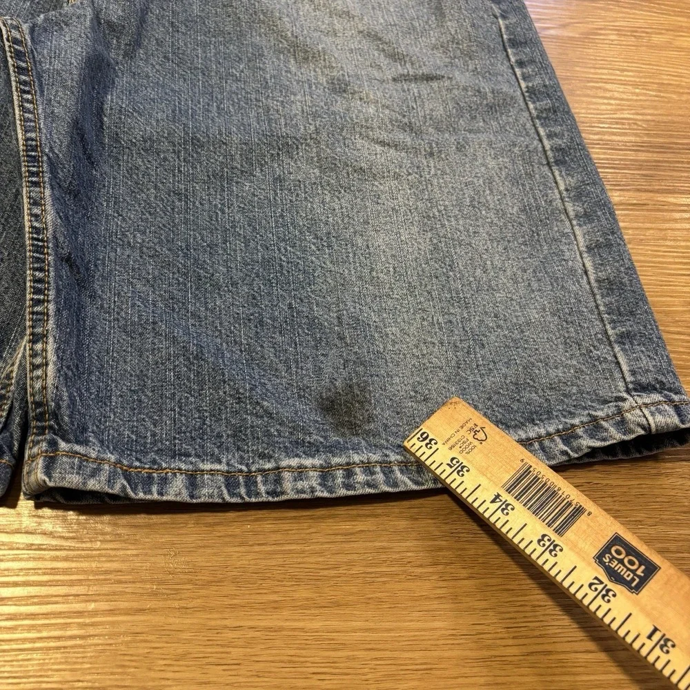 Levis preowned good